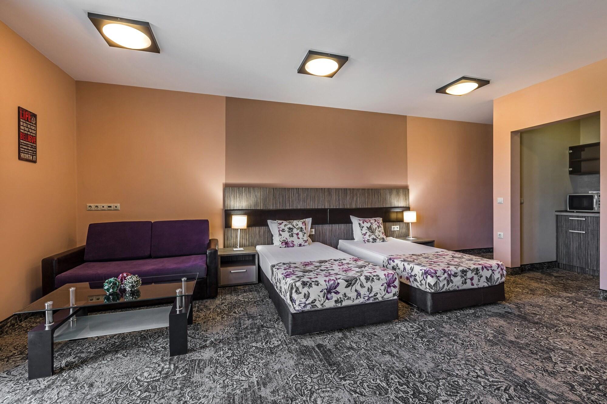 Plaza - Free Parking Hotel Plowdiw