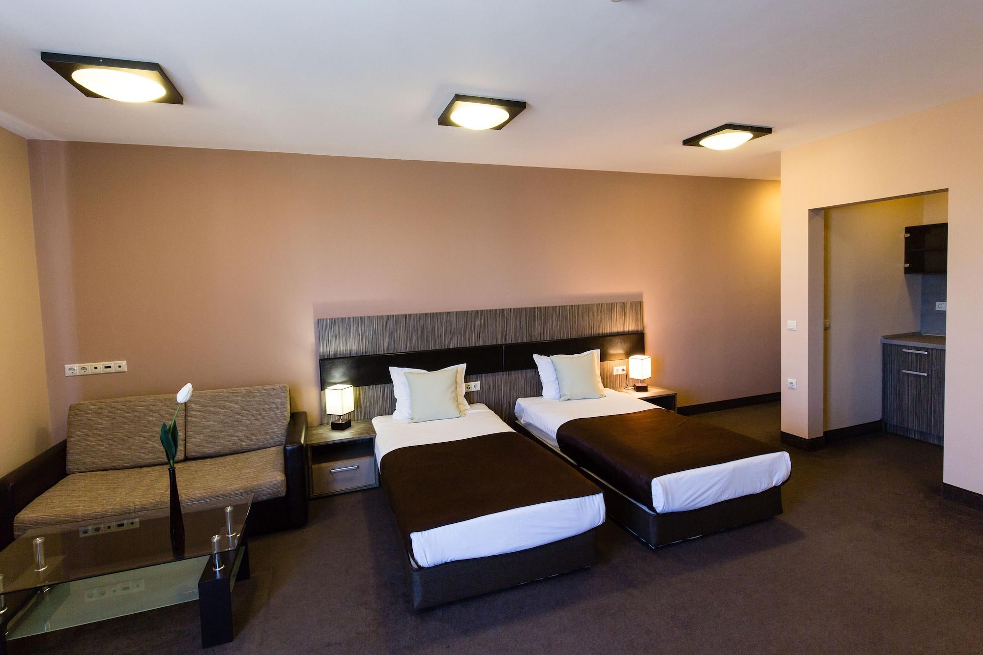 Plaza - Free Parking Hotel Plowdiw