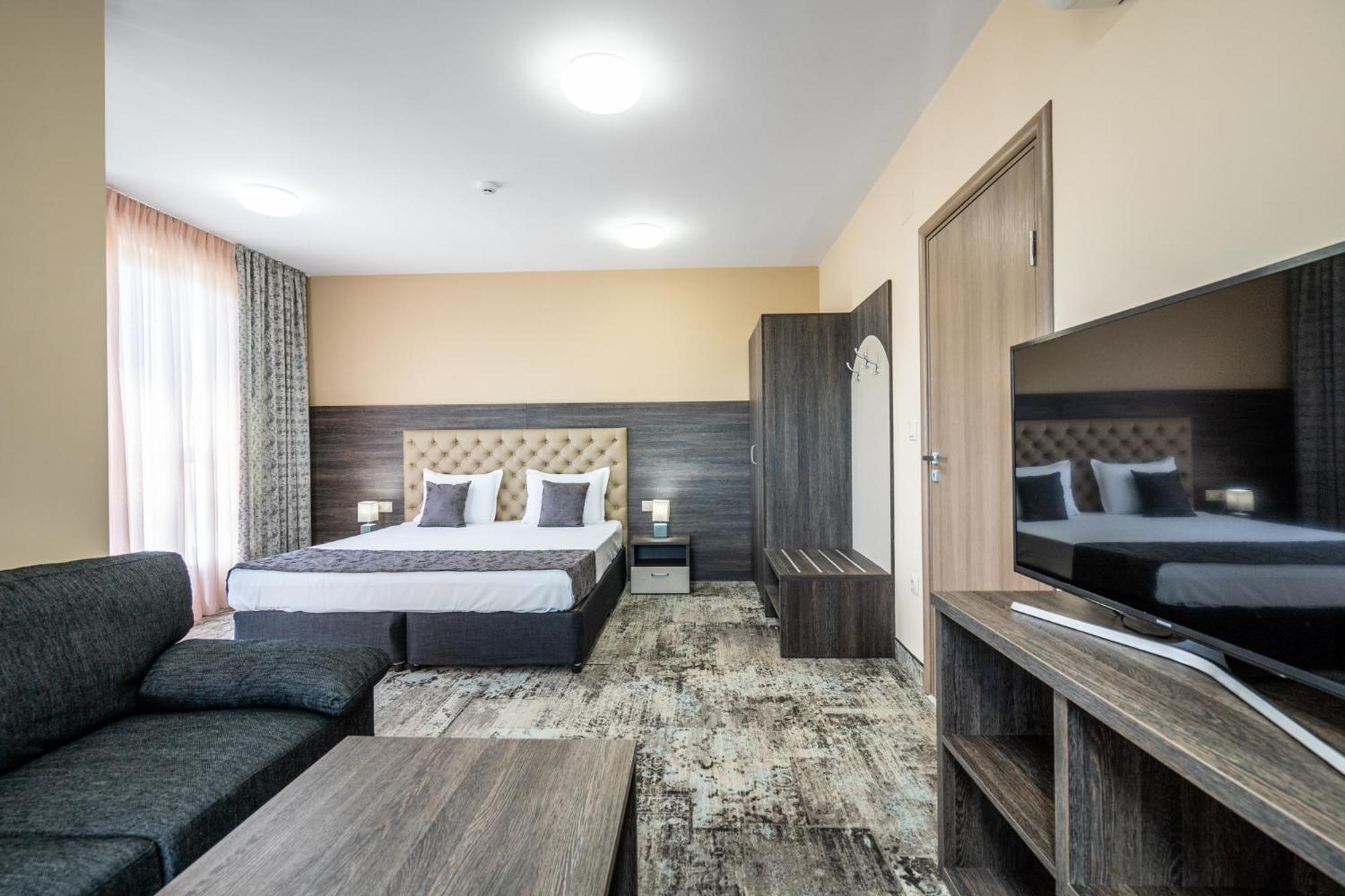 Plaza - Free Parking Hotel Plowdiw